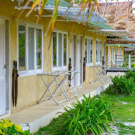 Trikora Beach Club&Resort Teluk Bakau Exteriör bild