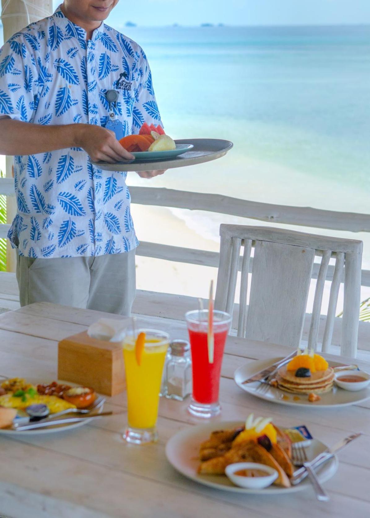 Trikora Beach Club&Resort Teluk Bakau Exteriör bild