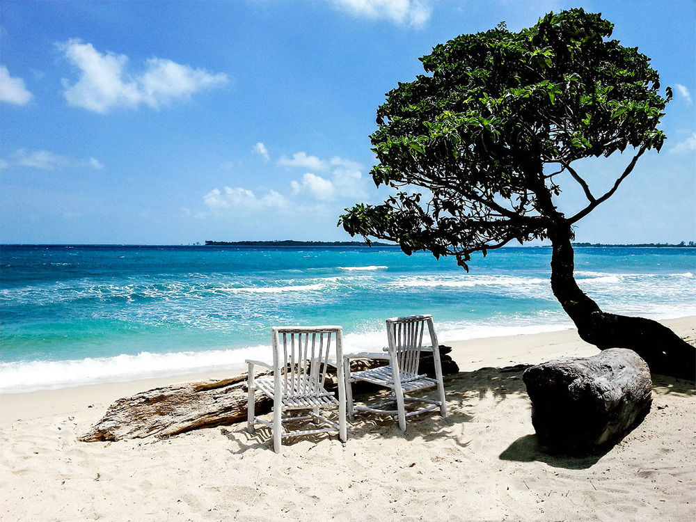 Trikora Beach Club&Resort Teluk Bakau Exteriör bild
