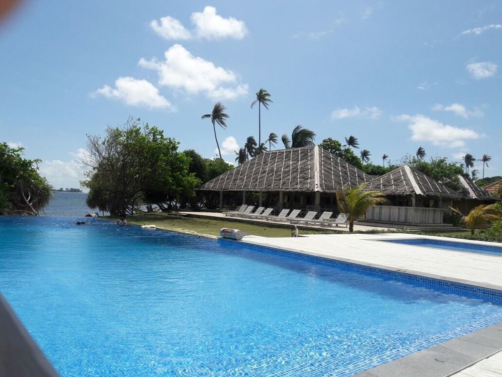 Trikora Beach Club&Resort Teluk Bakau Exteriör bild