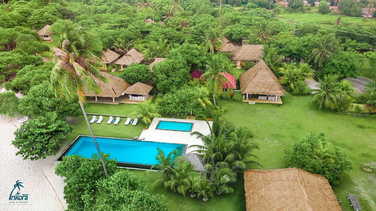 Trikora Beach Club&Resort Teluk Bakau Exteriör bild