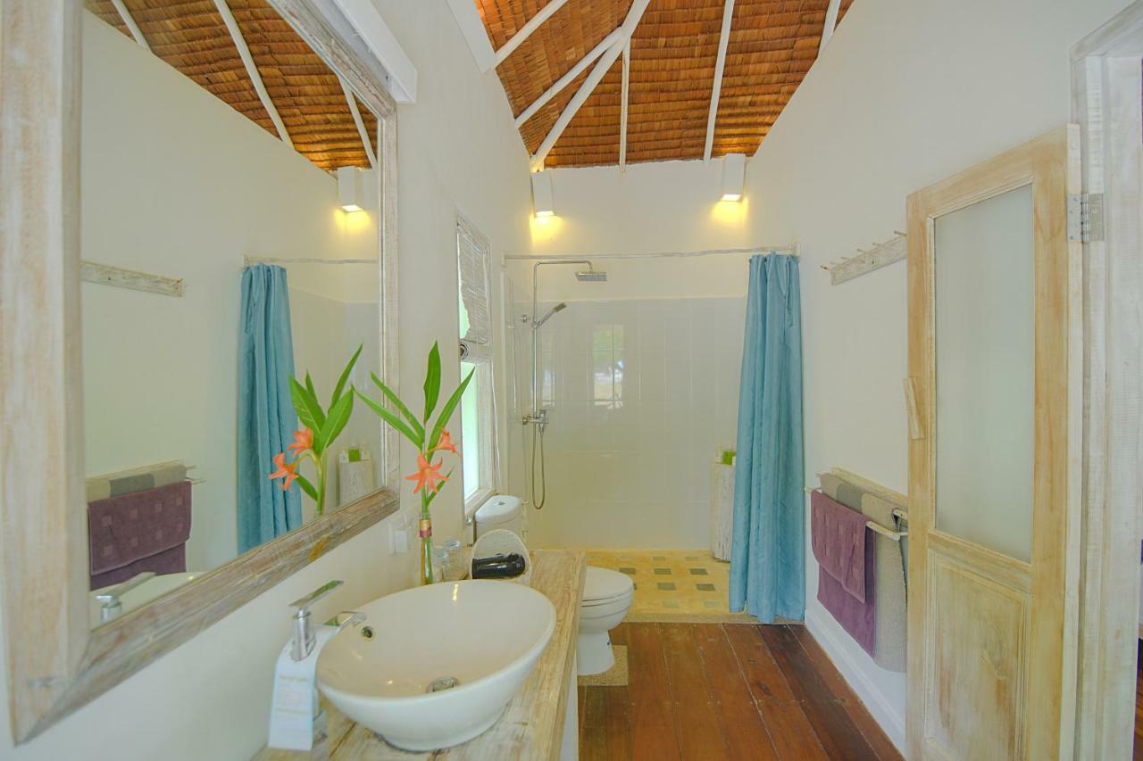 Trikora Beach Club&Resort Teluk Bakau Exteriör bild
